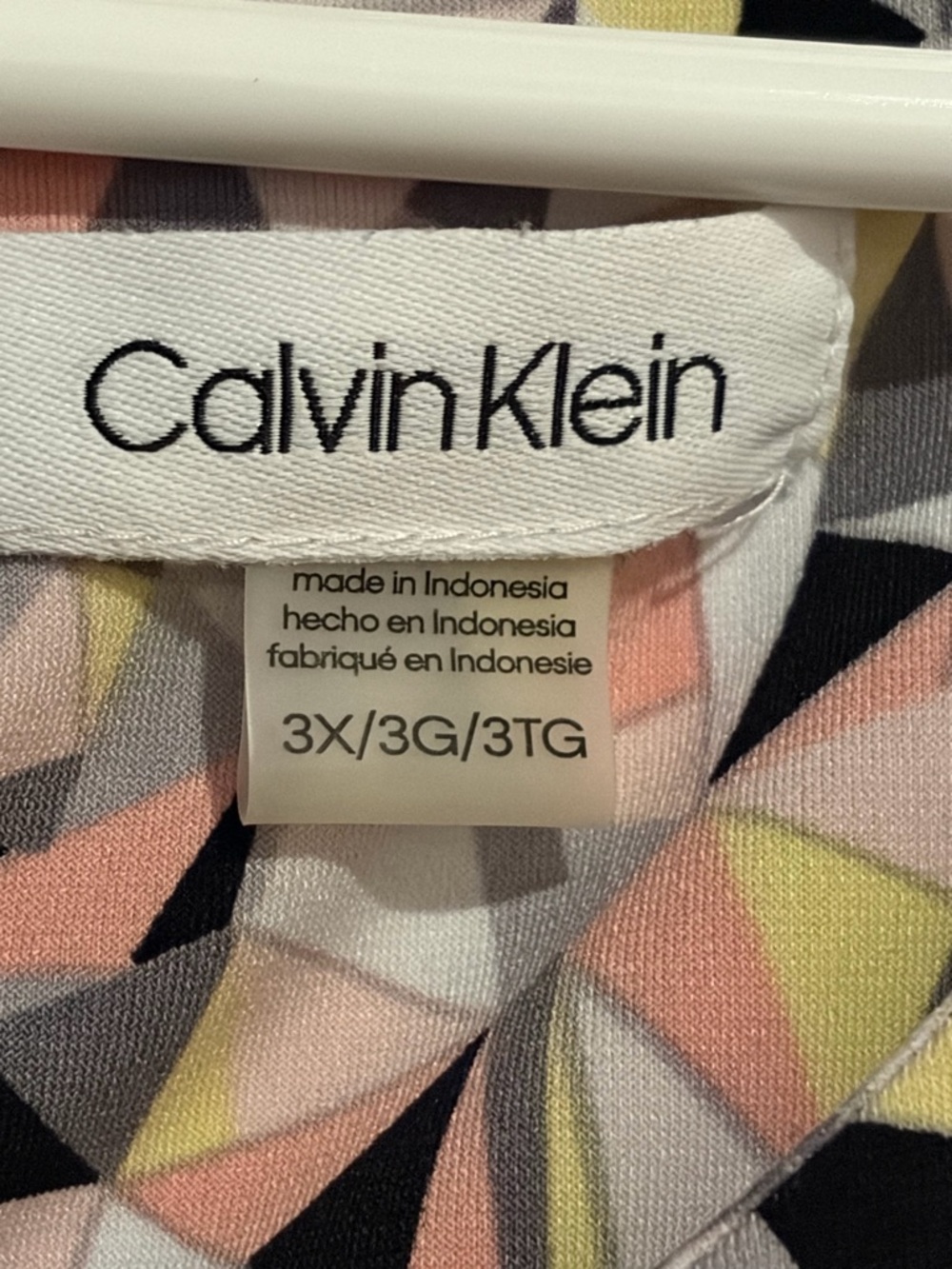 Calvin Klein Geometric Print Sleeveless Blouse Pink Gray Yellow Career Top- 3x - Picture 3 of 3